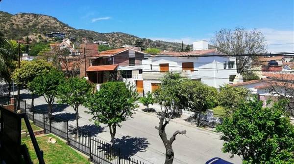 Depto para 2 con Cochera