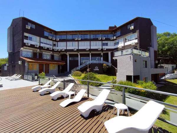 Capri Hotel y Cabañas