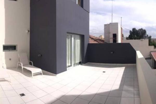 Amplio departamento moderno con excelente ubicación!