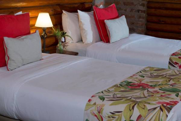 La Aldea De La Selva Lodge