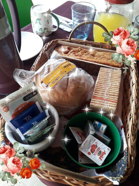 Residencial Azaleas Place Guest House