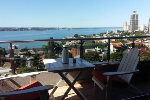 Departamento vista al rio 2 dormitorios dos baños. Amplio y moderno