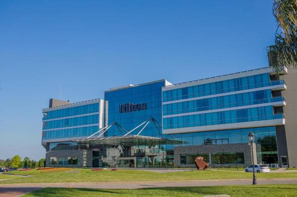 Hilton Pilar