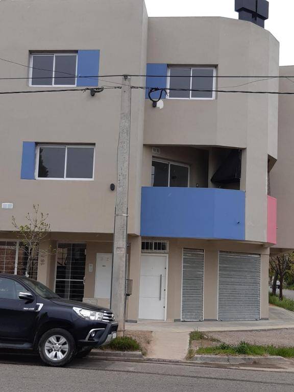 Departamento nuevo 2 dorm parrilla cochera