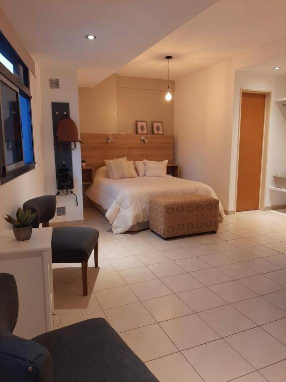 SeventySeven-La Plata. Monoambiente nuevo cómodo céntrico.