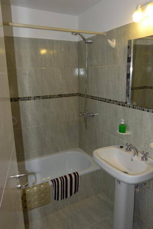 Balcones De La Riviera