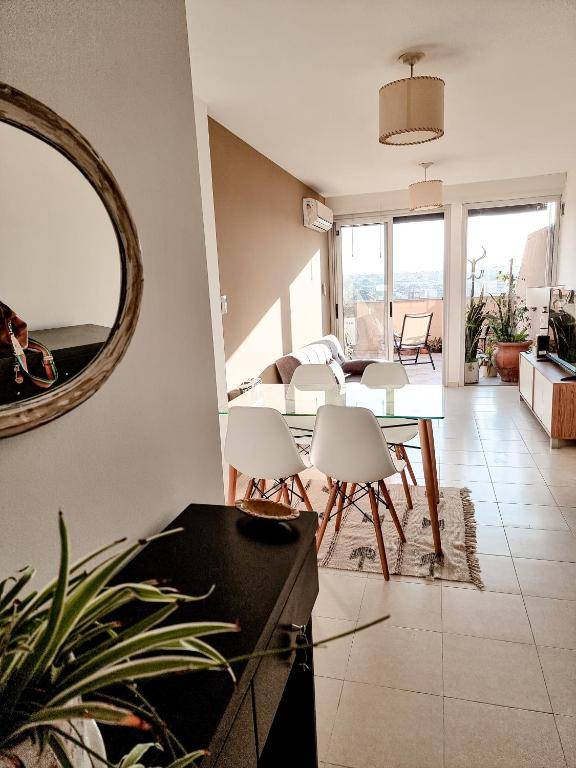 DPTO C/PILE ASADOR QUINCHO - VISTA A LAS SIERRAS