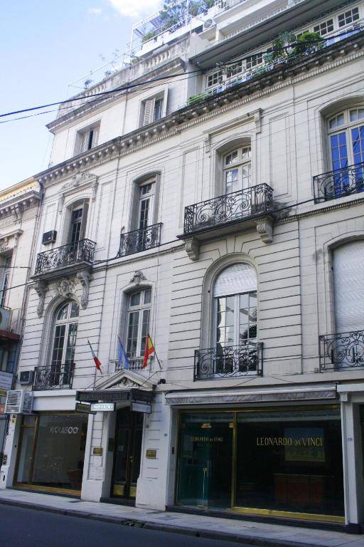 Leonardo Da Vinci Residence