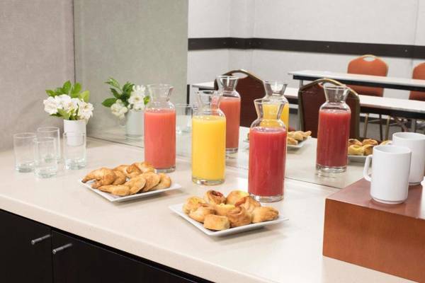 Holiday Inn Express Puerto Madero an IHG Hotel