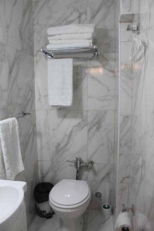 Calle Corrientes 1642