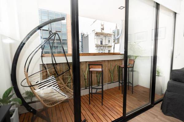 "El Farolito Apartment"