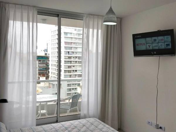 Independencia 1302 9C by HB