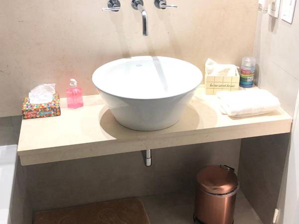 Apartamento vista al rio- TOPACIO TOWER