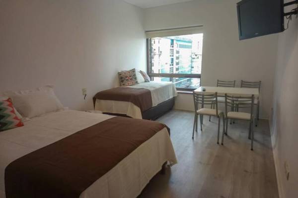 Avenida Corrientes Obelisco Cultura y Confort