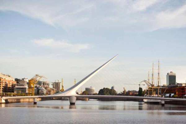 Siempre bien En el Centro y Cerca del Obelisco 1 a 5 pas