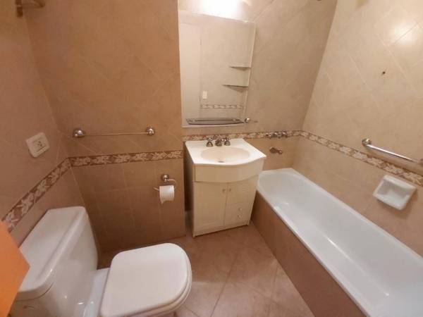 Oro y Av Santa Fe Palermo Soho a 200m de La Rural 300m Sanatorio Arcos