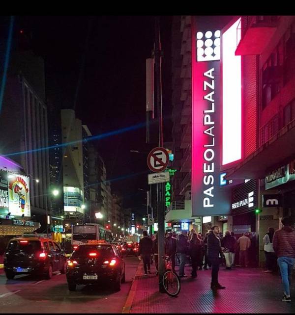 Obelisco emblema de BA