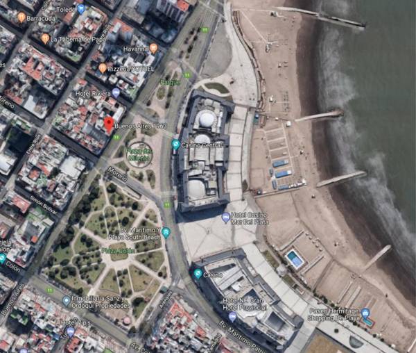 Departamento completo centro frente a la playa y Casino central 2 amb luminosos