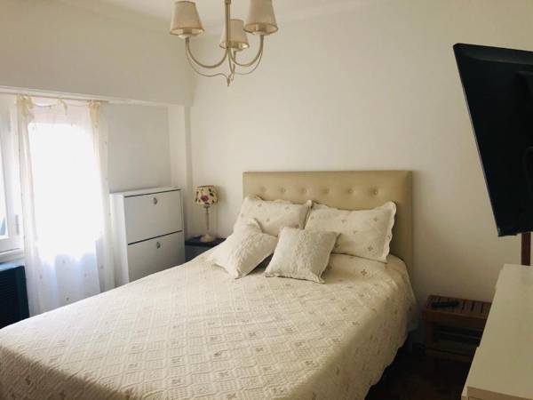 depto sobre AV Colon con cochera parrila y patio