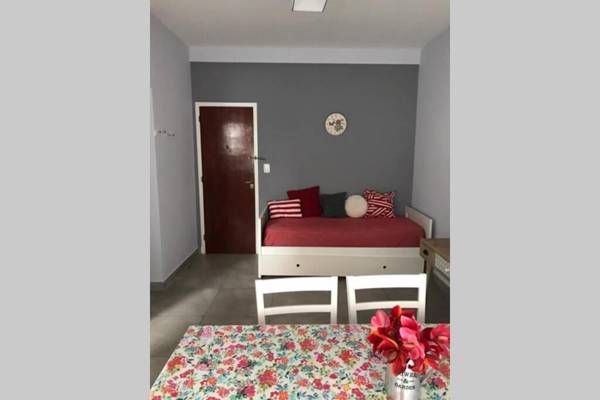 Hermoso departamento a la calle a 300 mts del mar