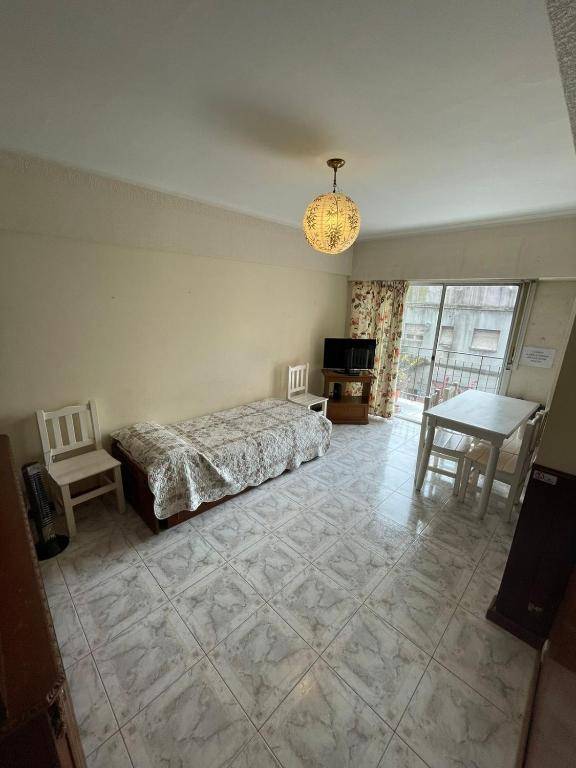 Departamento en excelente ubicación! 3 ambientes.