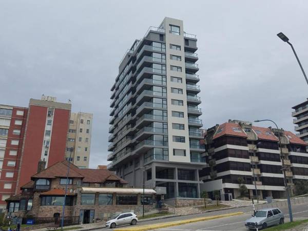 Residencias Roque Suarez