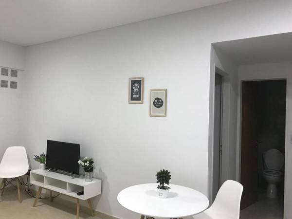 ALIWE ( A 300 metros del Aeropuerto El Palomar)