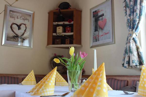 Mohnhotel - Bergwirt Schrammel