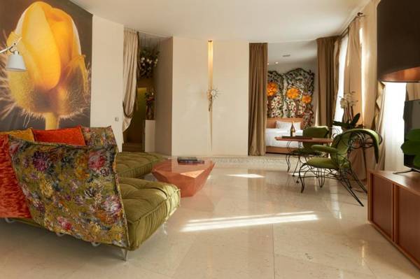 House of Time - Fancy Suites