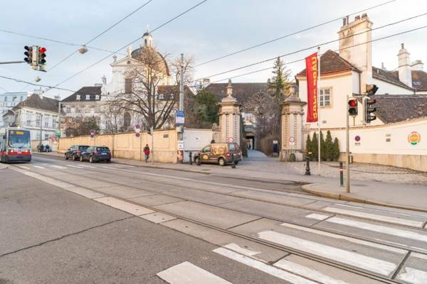 Belvedere Suite by ichbucheAT