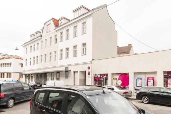 Stadlau Live Apartments by ichbucheAT