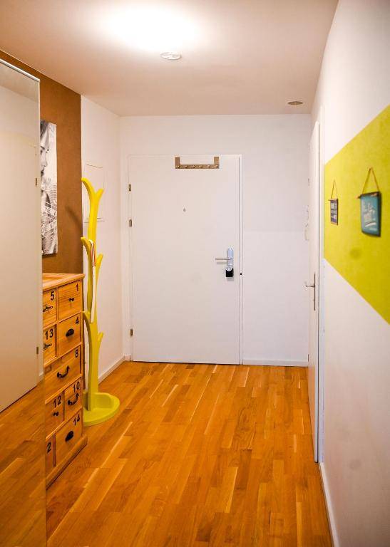 Delightful Duplex Danube Canal