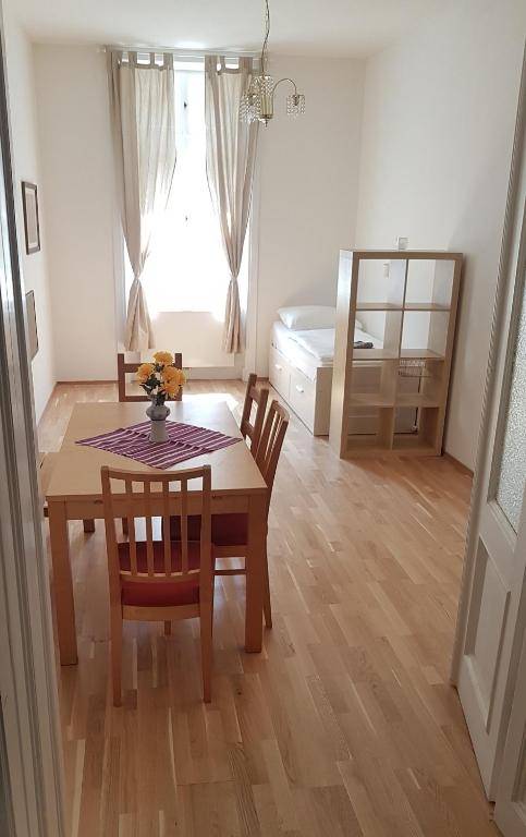 Sobieski Inner Ring Apartments