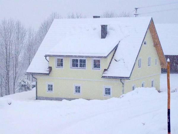 Spacious Apartment in Lukowitz with Sauna