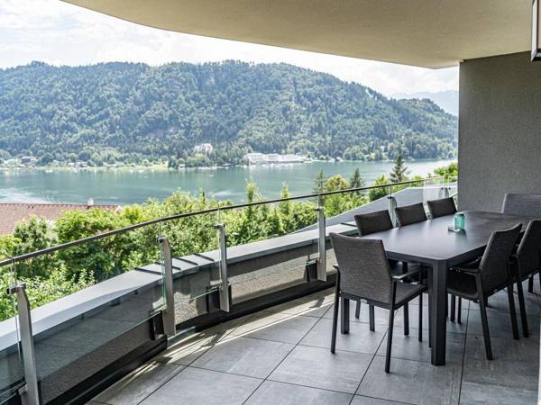 Comfortable apartment view over the Ossiachersee