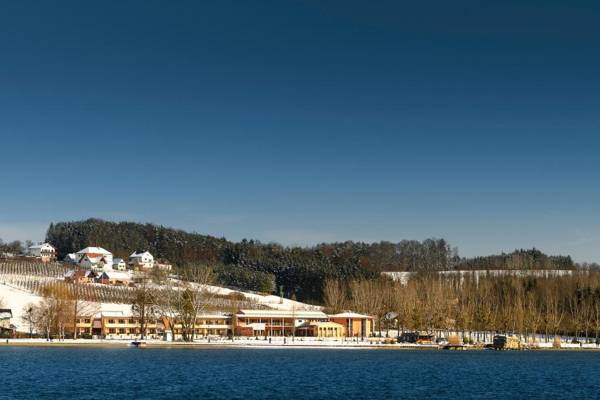 JUFA Hotel Stubenbergsee