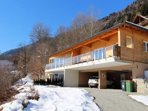 Apartment in Carinthia with Barbecue Ski Storage Balcony