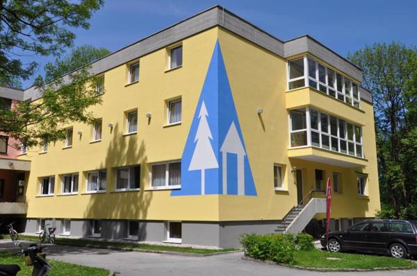 Eduard-Heinrich-Haus Hostel