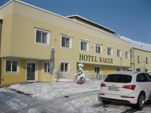 Hotel Bauer