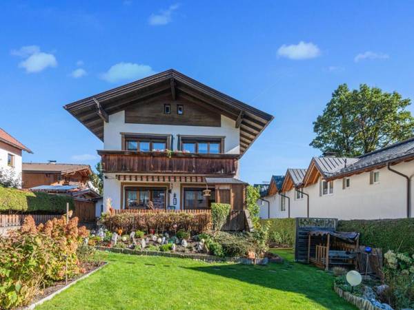 Cozy Apartment in Fulpmes near Ski Area