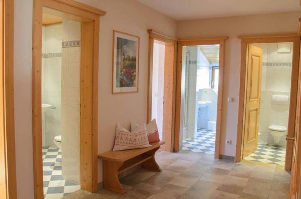 Ferienwohnungen Haus-Holzer