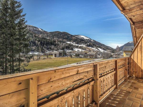 Gorgeous Holiday Home near Ski Area in Bad Kleinkirchheim