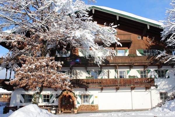 Landsitz Römerhof - Hotel Apartments