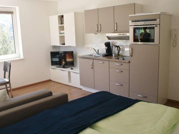 Cozy Apartment with Terrace in Kaprun Slazburg