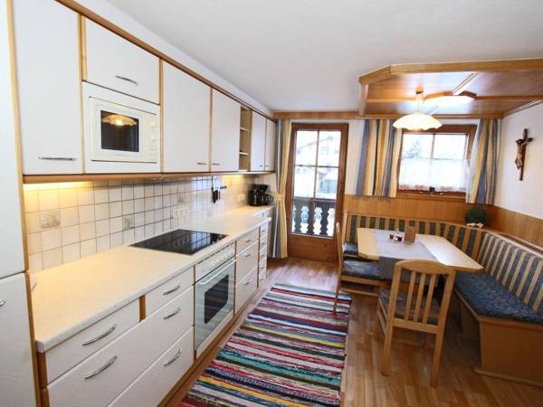 Stunning Apartment in Kaltenbach near Ski Area