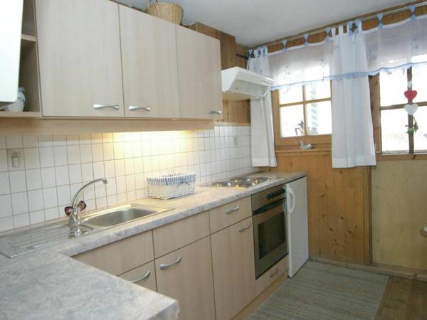 Cozy Chalet in Karrösten with Forest Near