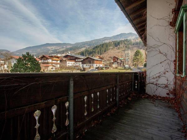 Apartment in Hart im Zillertal with Garden Balcony Parking