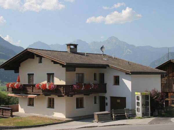 Spacious Apartment in Hart im Zillertal with Balcony