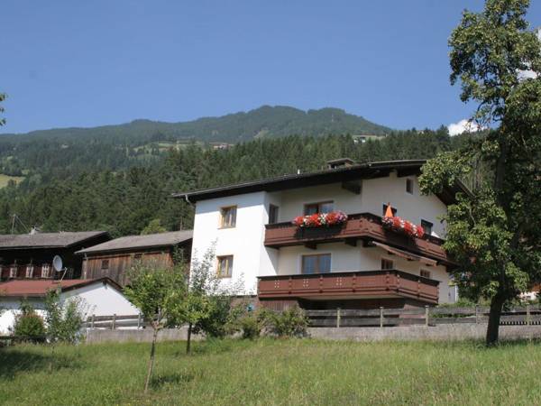 Spacious Apartment in Hart im Zillertal with Balcony