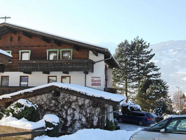 Cozy Apartment in Hart im Zillertal near Ski Area